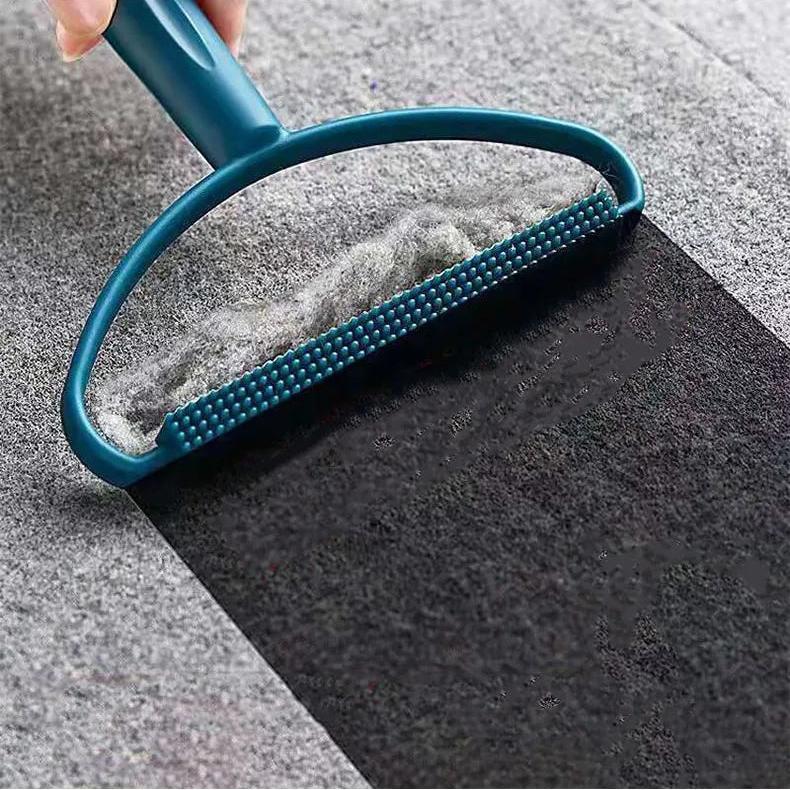 Eliminate pet hair in one pass